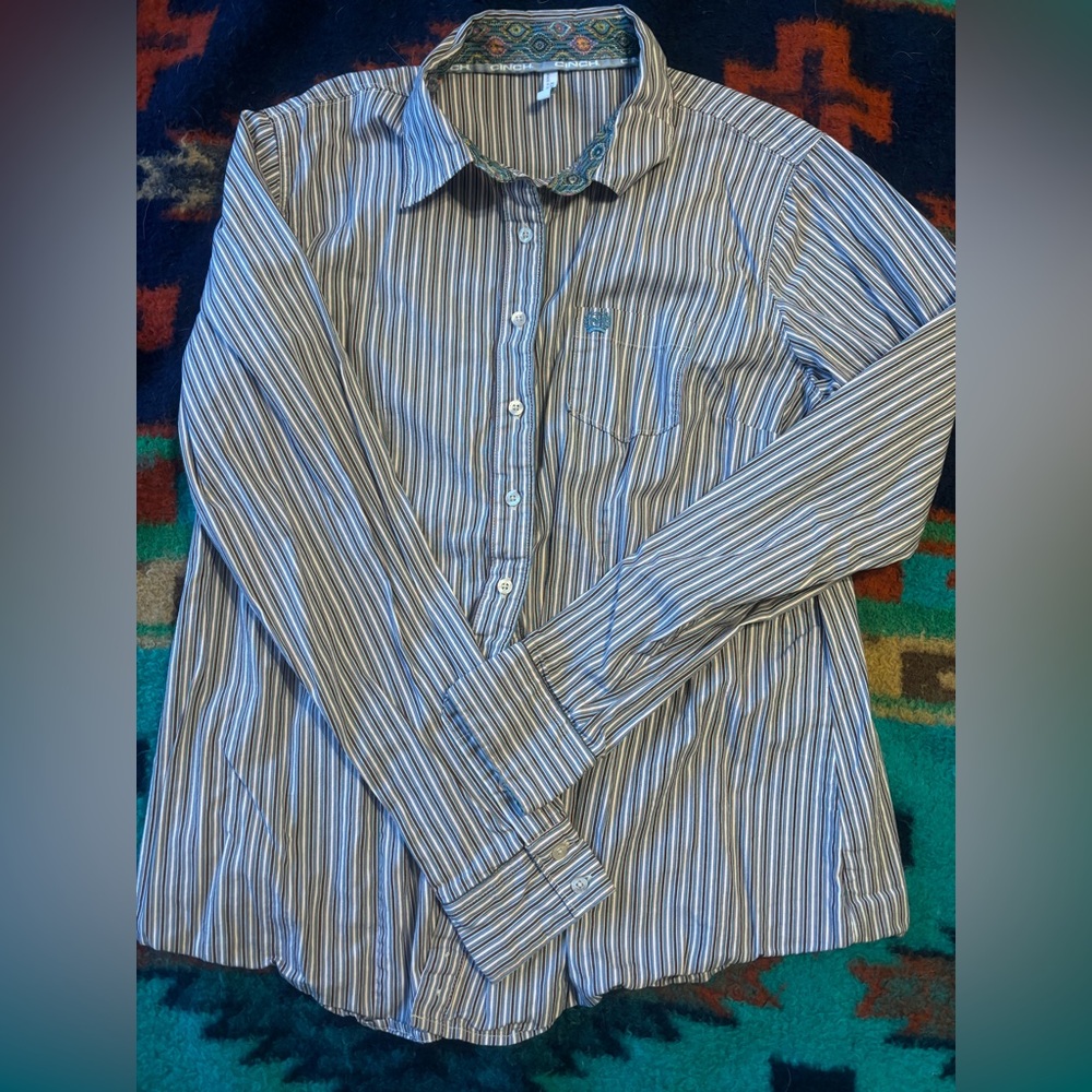 Women’s Cinch XXL button up